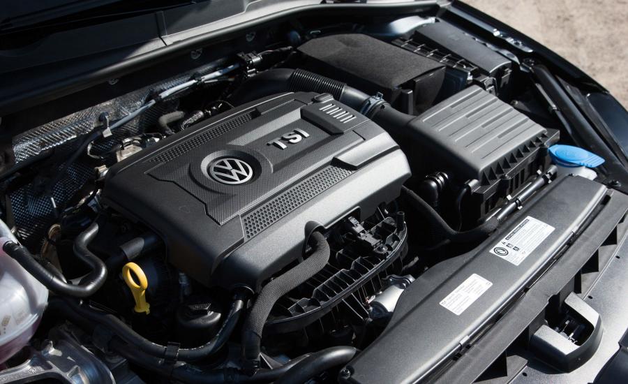 Моторный отсек Volkswagen Golf Alltrack (Typ 5G) 2017 года  (NA) (фото 66 из 73)